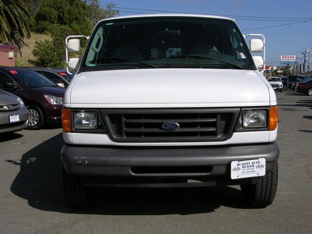 Ford Econoline 2006 photo 1