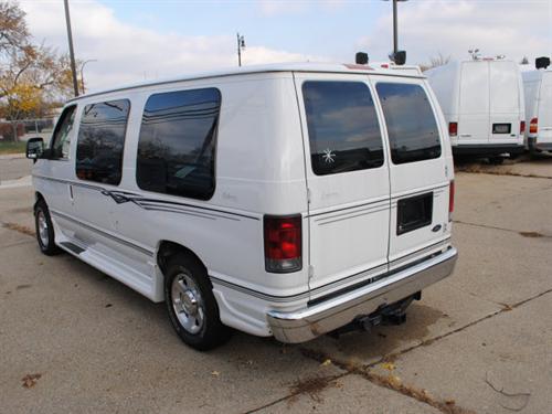Ford Econoline 2006 photo 2