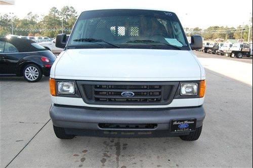 Ford Econoline 2006 photo 1