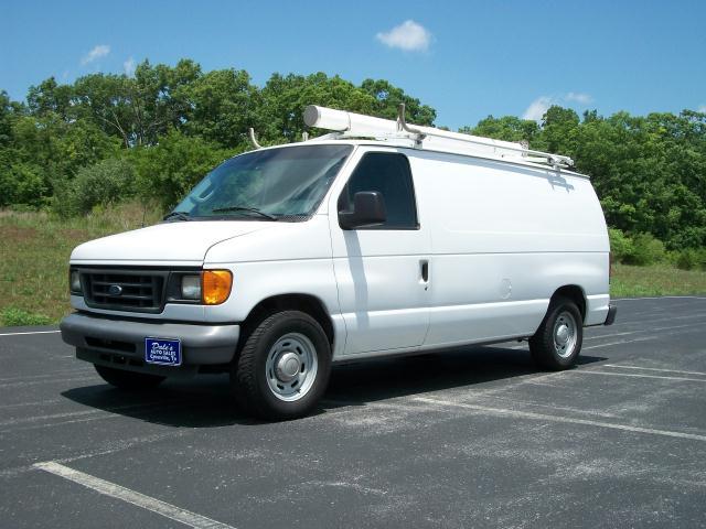 Ford Econoline 2006 photo 1