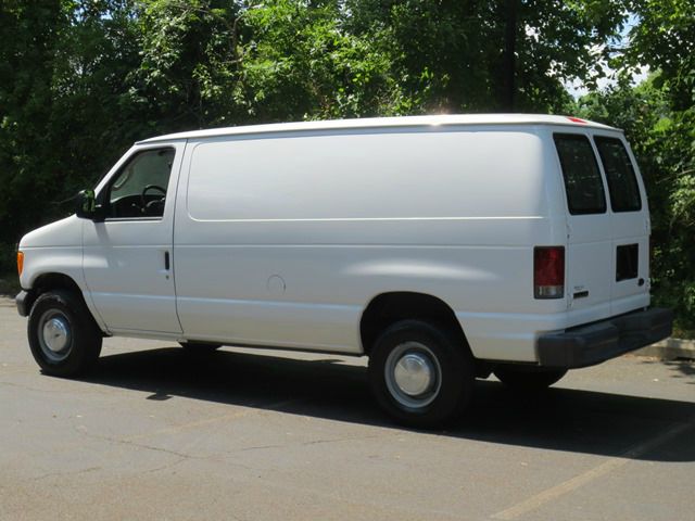 Ford Econoline 2006 photo 2
