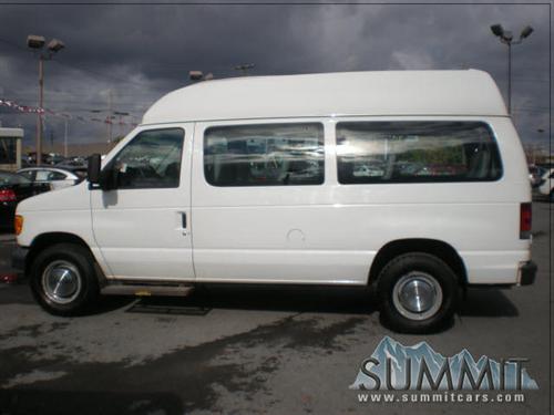 Ford Econoline 2006 photo 1