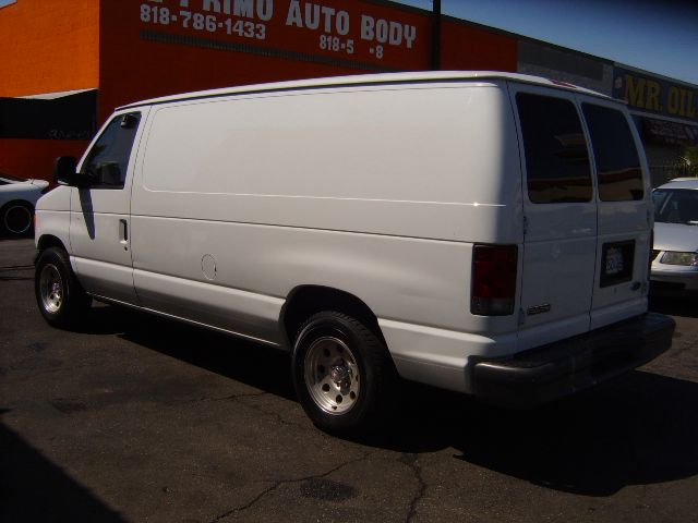 Ford Econoline SE W/quad Seating Passenger Van