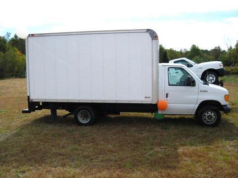 Ford Econoline 2006 photo 1