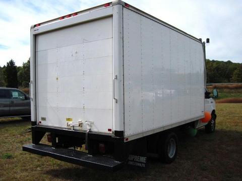 Ford Econoline 2006 photo 2