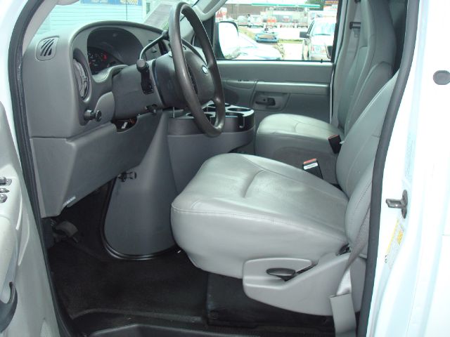 Ford Econoline Awd-turbo Passenger Van