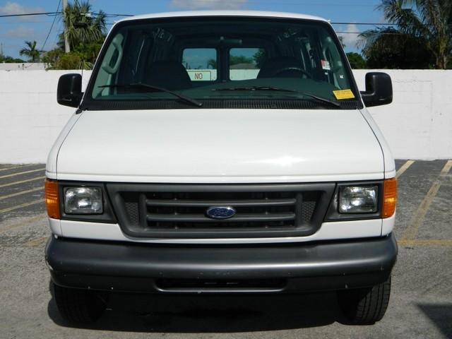 Ford Econoline 2007 photo 1