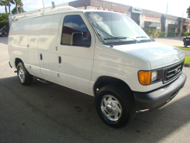 Ford Econoline SE Truck Cargo Van