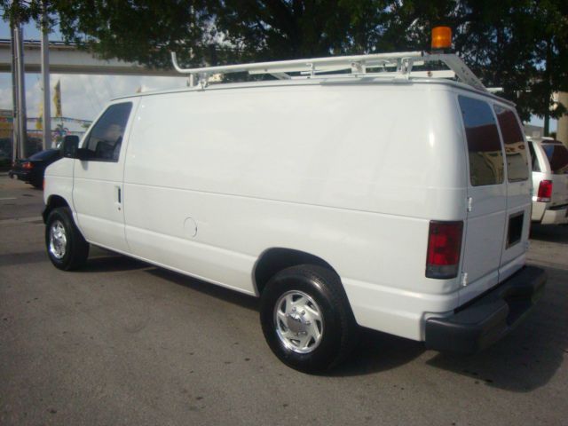 Ford Econoline 2007 photo 2