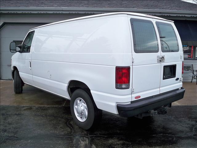 Ford Econoline 2008 photo 1