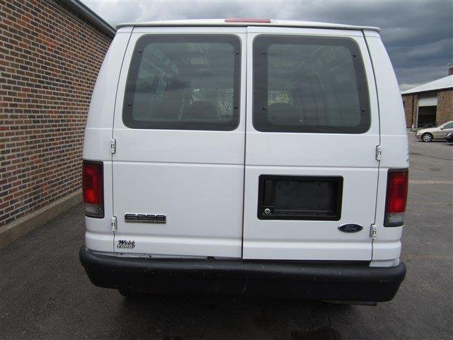 Ford Econoline 2008 photo 3