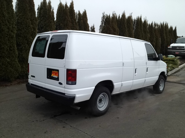 Ford Econoline 2008 photo 1