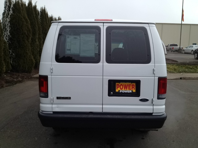 Ford Econoline 2008 photo 2