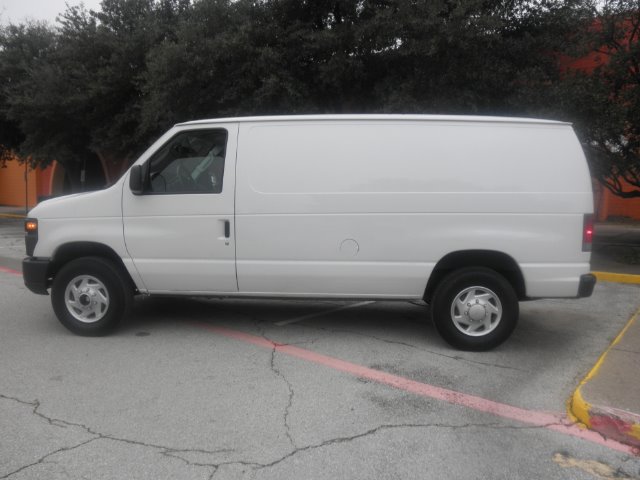 Ford Econoline 2008 photo 3