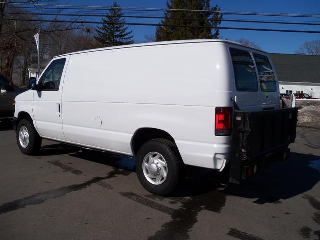 Ford Econoline 2008 photo 1