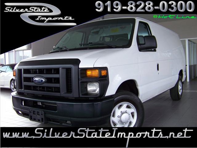 Ford Econoline Base Passenger Van