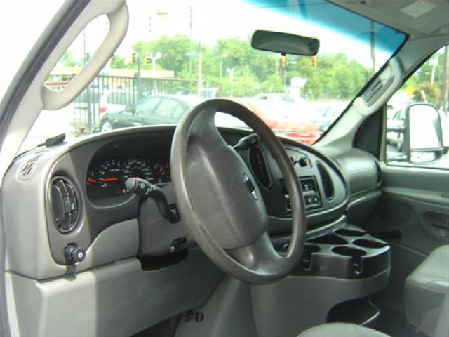 Ford Econoline 2008 photo 3
