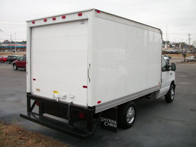 Ford Econoline 2008 photo 2