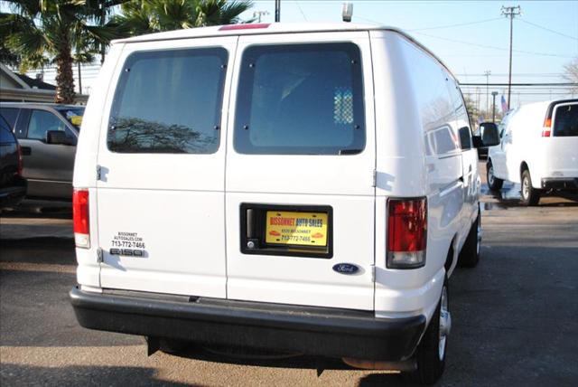 Ford Econoline 2008 photo 1