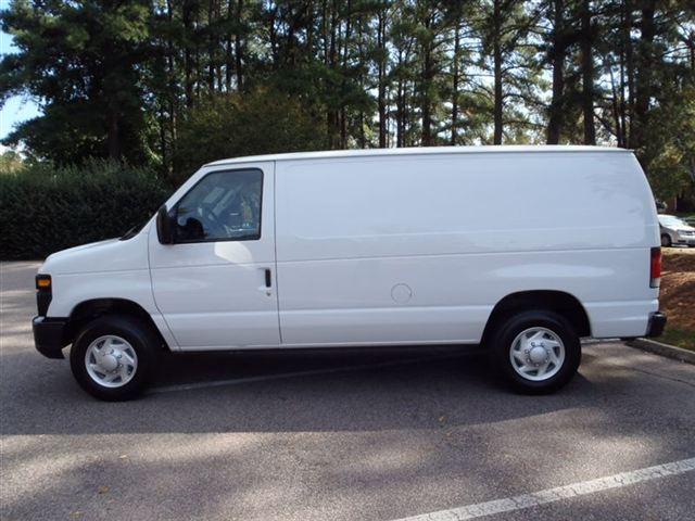 Ford Econoline 2008 photo 1