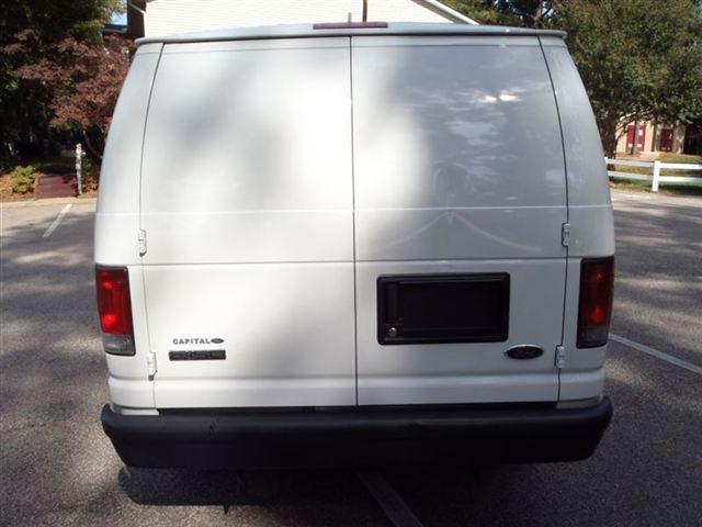 Ford Econoline 2008 photo 3