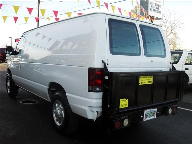 Ford Econoline 2008 photo 3