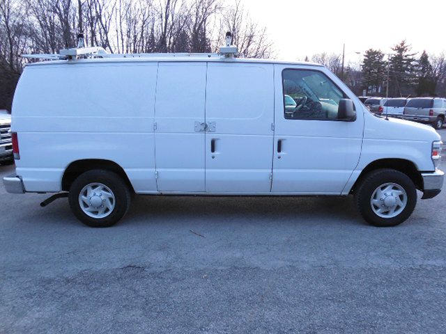 Ford Econoline 2008 photo 2
