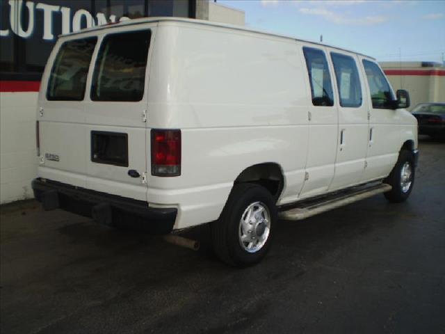 Ford Econoline 2008 photo 2