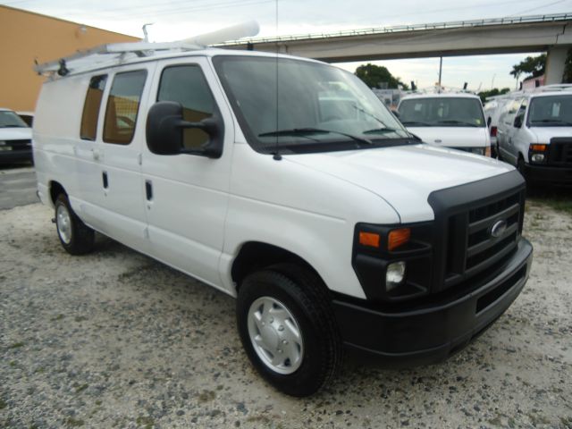 Ford Econoline Lariat Quad Cab 4x4 Cargo Van