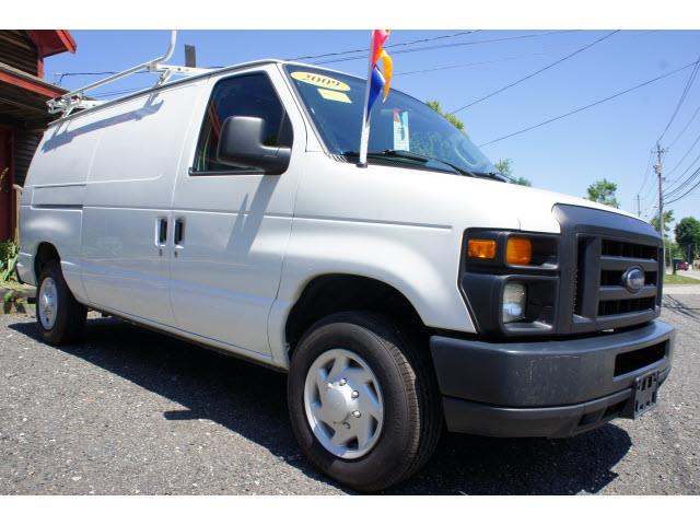 Ford Econoline 2009 photo 2