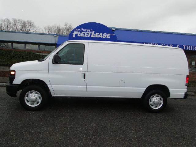 Ford Econoline 2009 photo 1