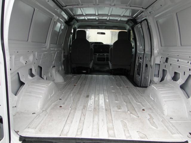 Ford Econoline 2009 photo 3