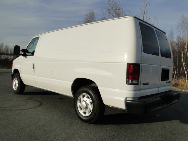 Ford Econoline 2009 photo 2