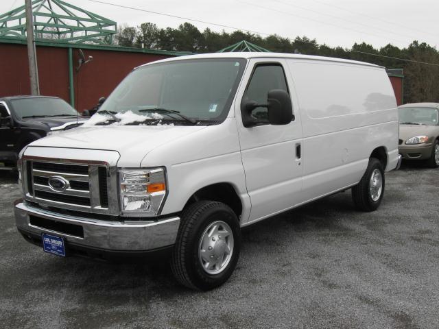 Ford Econoline 2009 photo 2