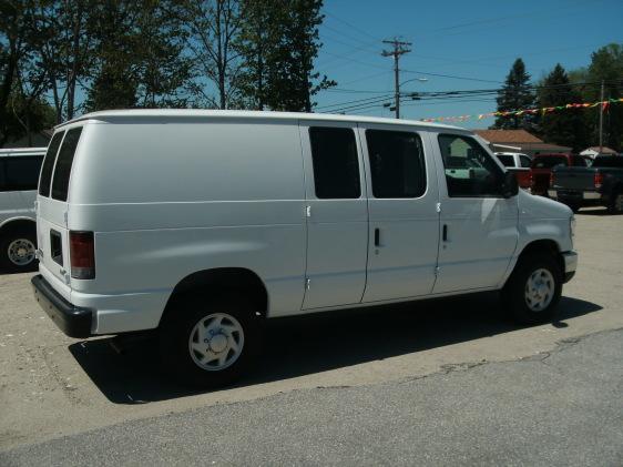 Ford Econoline 2009 photo 3