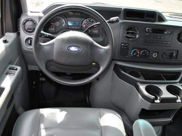 Ford Econoline 2009 photo 5