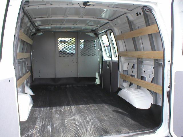 Ford Econoline 2010 photo 4