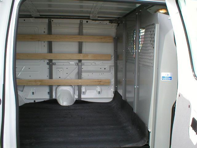 Ford Econoline 2010 photo 5