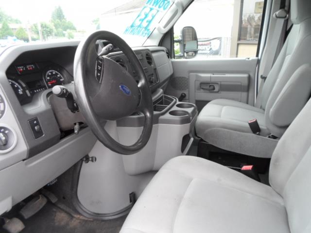 Ford Econoline Overland 4X4 Passenger Van