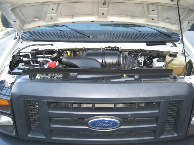 Ford Econoline Awd-turbo Cargo Van