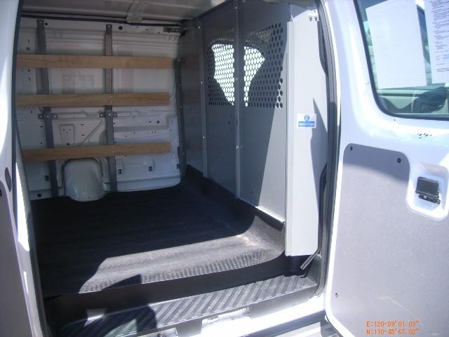 Ford Econoline 2010 photo 3