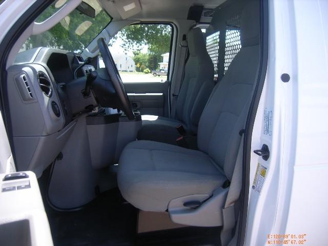 Ford Econoline 2010 photo 5