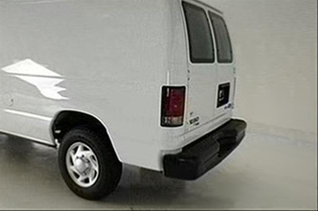 Ford Econoline 2011 photo 3