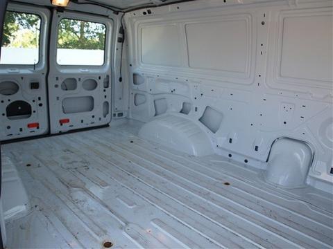 Ford Econoline 2011 photo 1