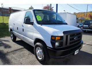 Ford Econoline 2011 photo 2