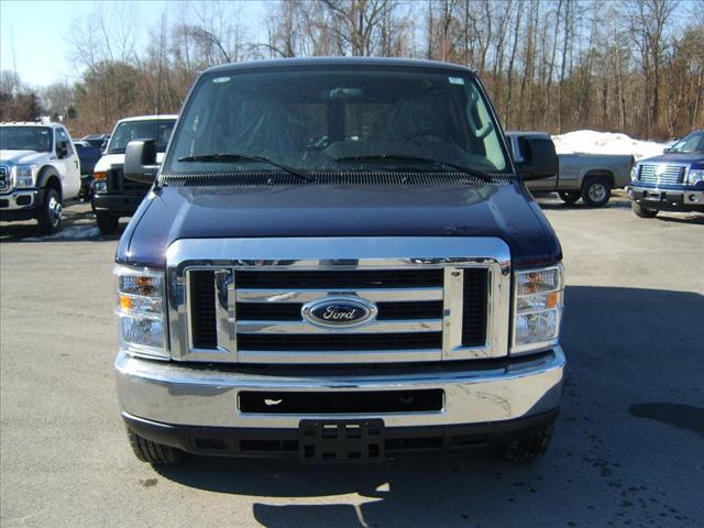 Ford Econoline 2011 photo 5