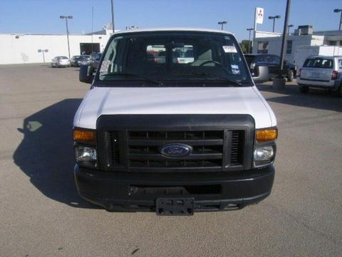Ford Econoline 2011 photo 1
