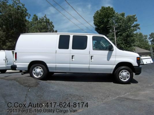 Ford Econoline 2011 photo 1