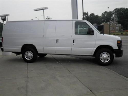 Ford Econoline 2011 photo 3