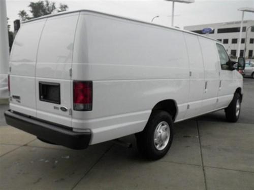 Ford Econoline 2011 photo 4